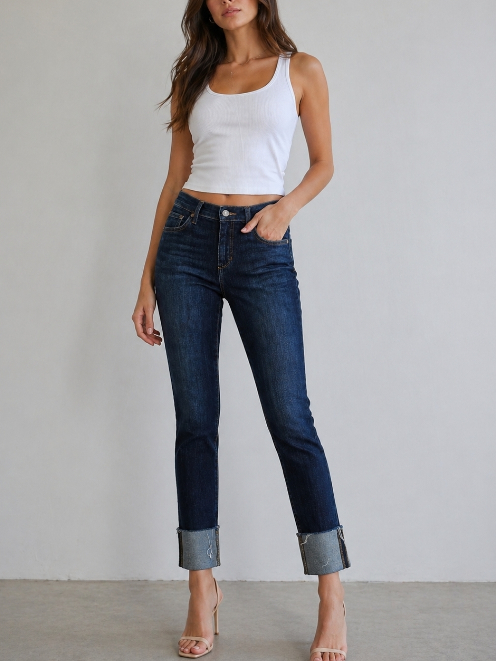 Joe's Annika Jeans, Size 25, Straight Cut, Mid-Rise